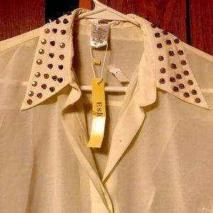 New with tags adorable dressy blouse